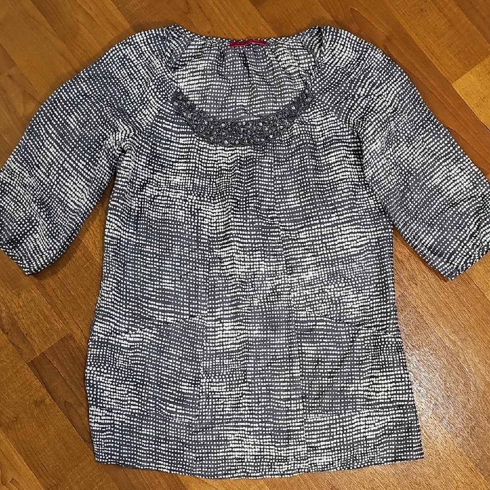 Velvet Gray Graphic 3/4 Sleeve Blouse